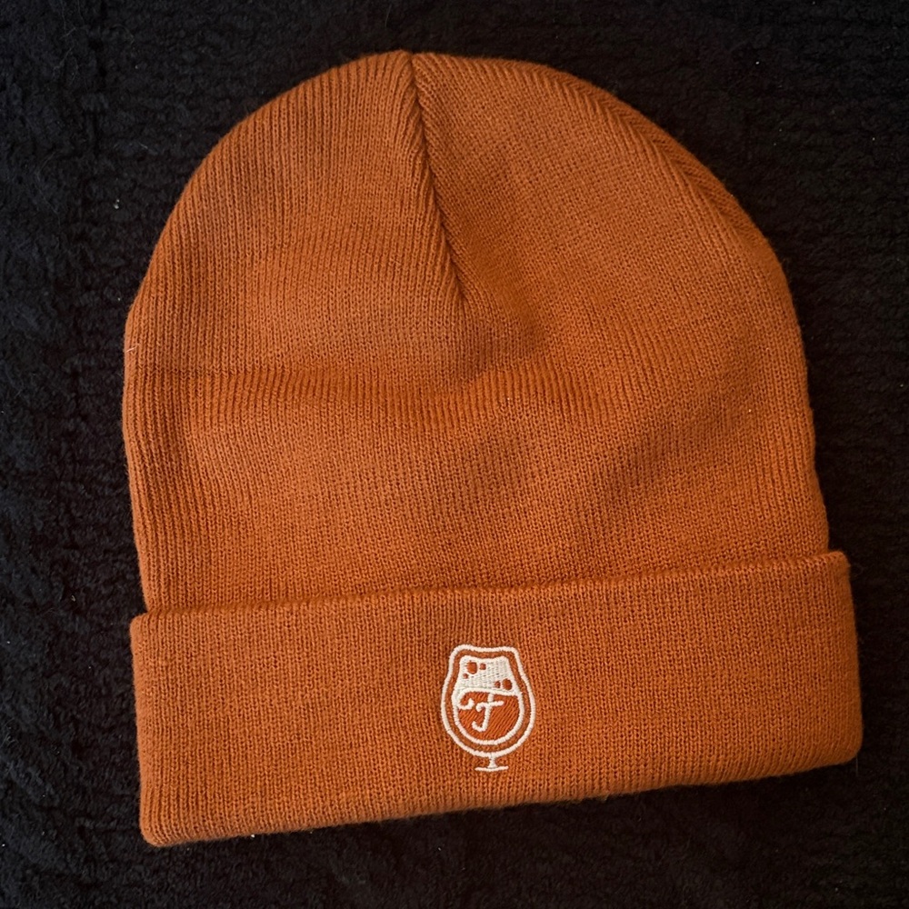 LAST CHANCE 〰️ foam brewery knit hat